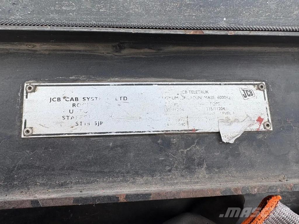 JCB TLT 35D TCR معدات مناولة لأغراض الزراعة