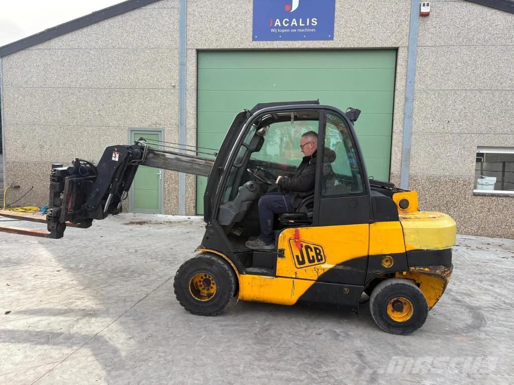 JCB TLT 35D TCR معدات مناولة لأغراض الزراعة