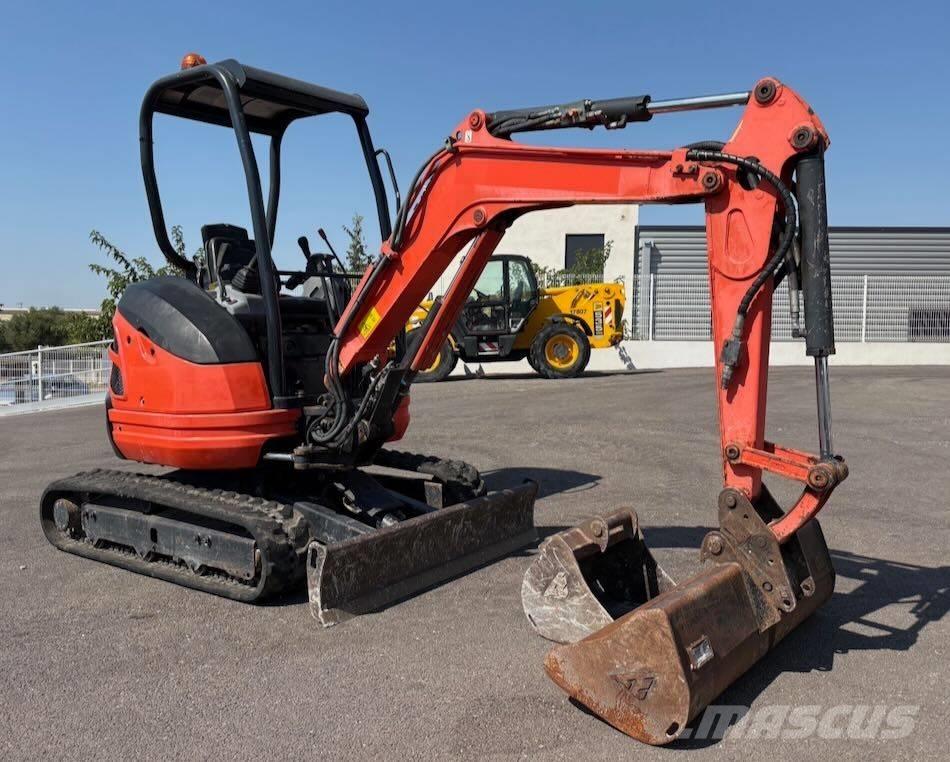 Kubota U 20-3 حفارات صغيرة أقل من 7 طن (حفارات صغيرة)