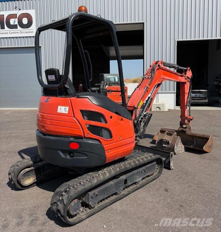 Kubota U 20-3 حفارات صغيرة أقل من 7 طن (حفارات صغيرة)