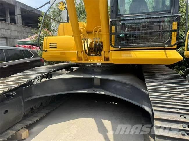 Komatsu PC 220 حفارات زحافة