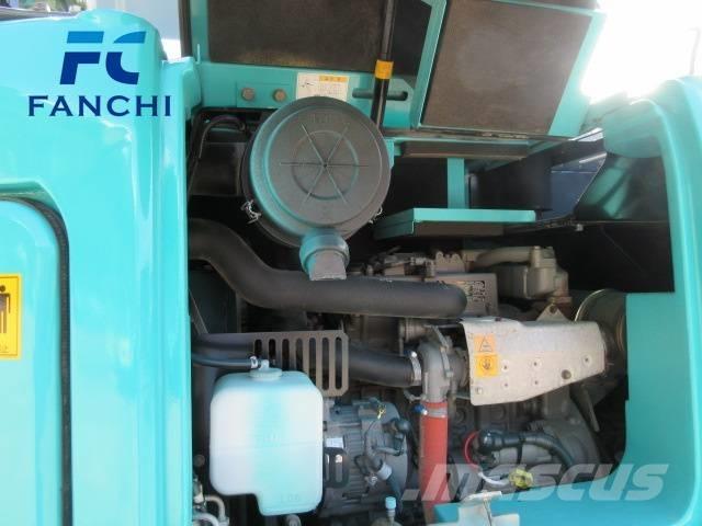 Kobelco SK 80 حفارات وسط 7 طن - 12 طن