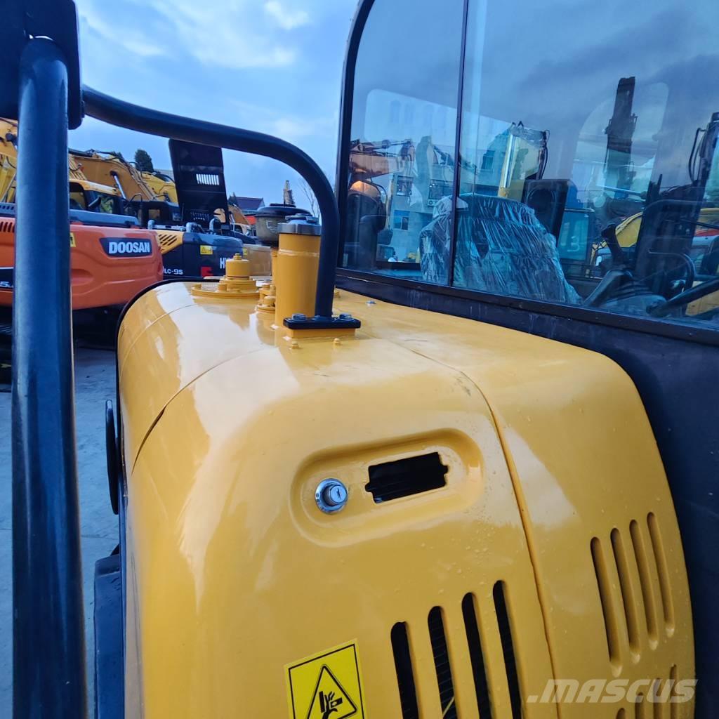 Hyundai R60W حفارات بعجل