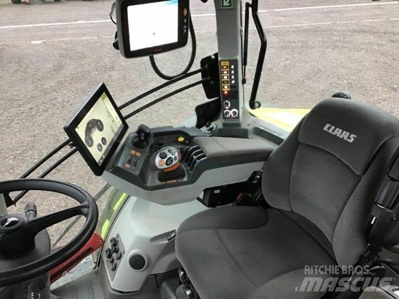 CLAAS AXION 810 الجرارات
