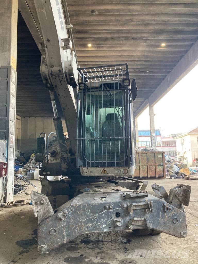 Liebherr LH 30 M مناولات المخلفات / مناولات صناعية