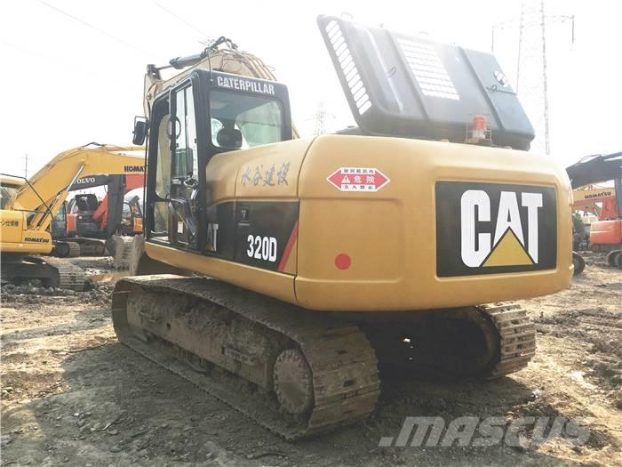 CAT 320 D حفارات زحافة