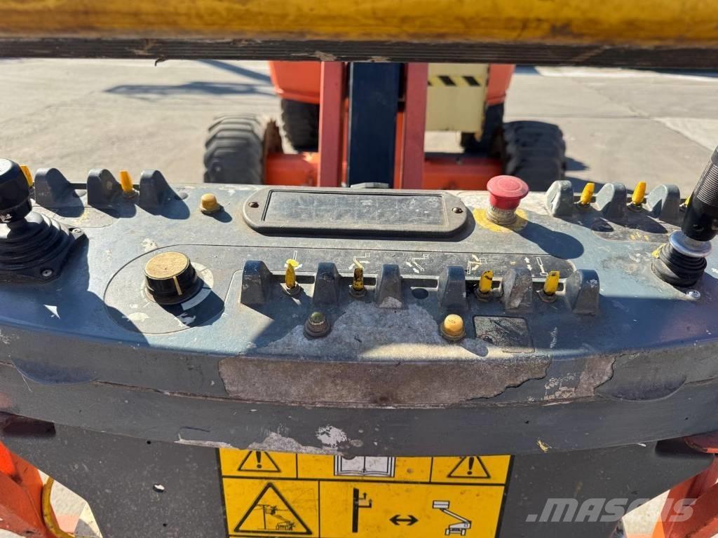 JLG 450 AJ رافعات سلة مفصلية