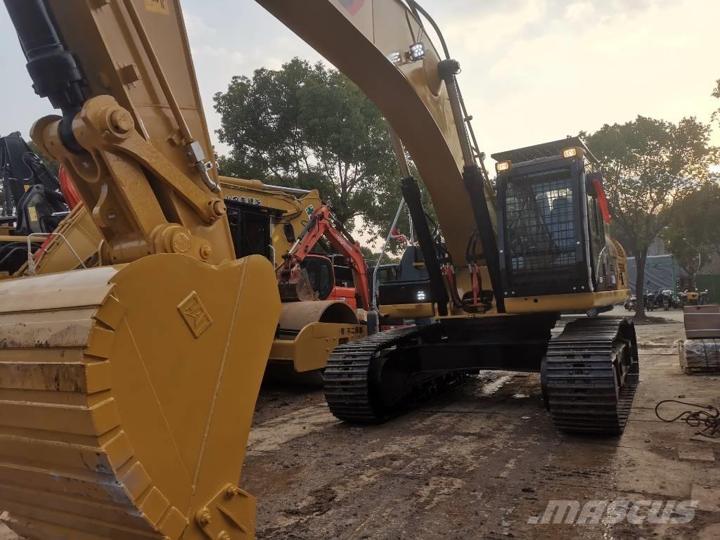 CAT 336 D حفارات زحافة