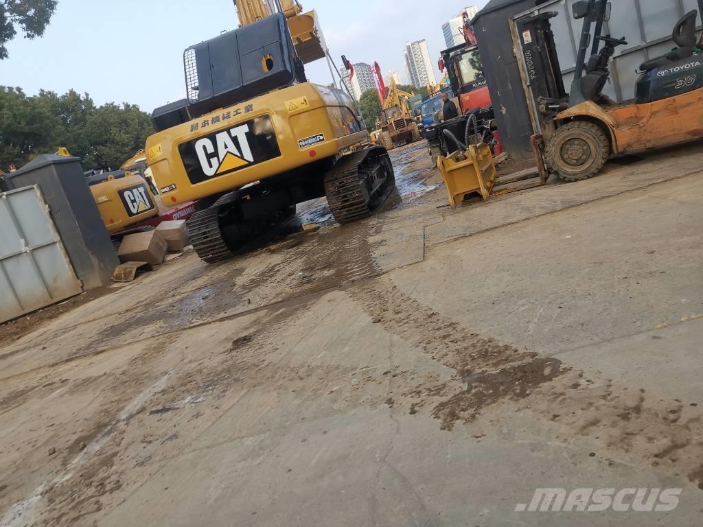 CAT 336 D حفارات زحافة