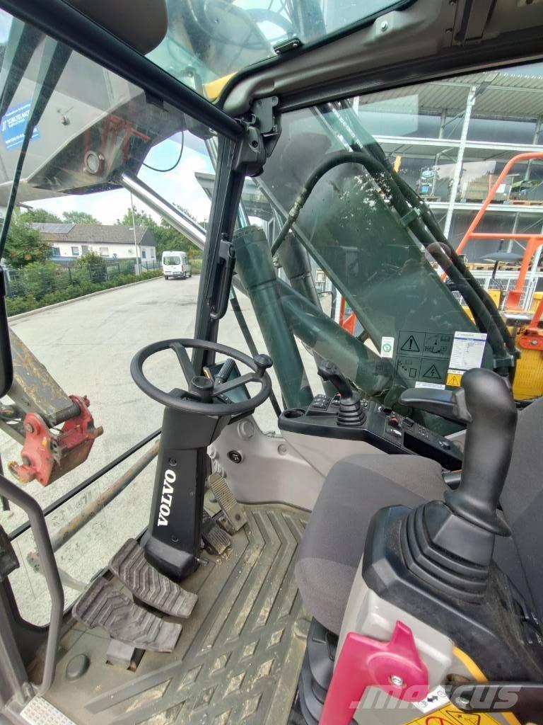 Volvo EW 160 E حفارات بعجل