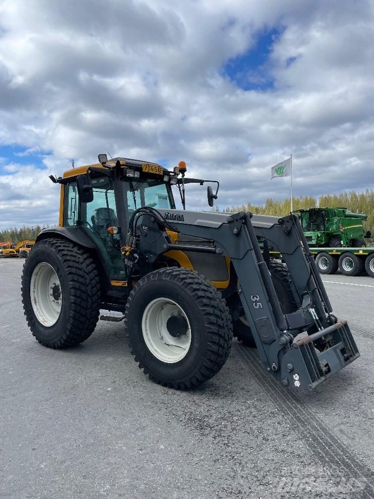 Valtra A 95 الجرارات