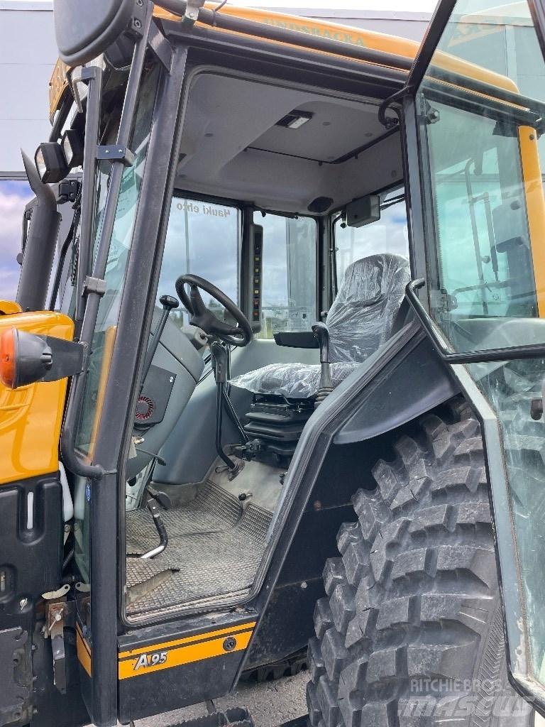 Valtra A 95 الجرارات