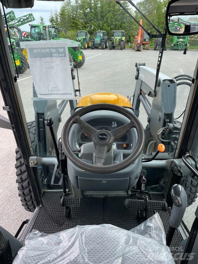 Valtra A95 الجرارات