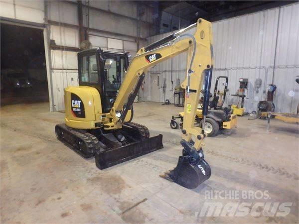 CAT 303.5 حفارات صغيرة أقل من 7 طن (حفارات صغيرة)