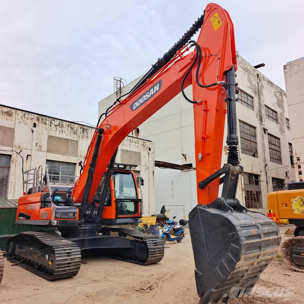 Doosan DX 300 LC-9C حفارات زحافة
