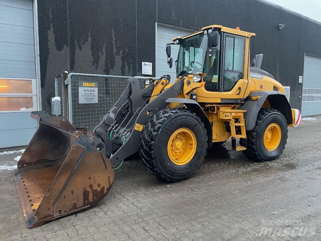 Volvo L60H لوادر بعجل