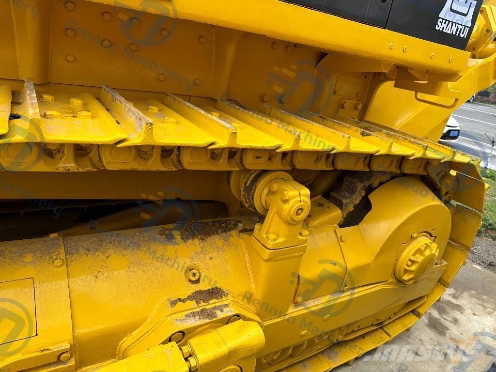 Shantui SD 32 بلدوزرات مجنزرة