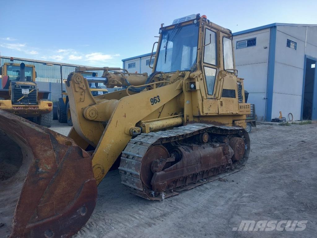 CAT 963 لوادر زحافة