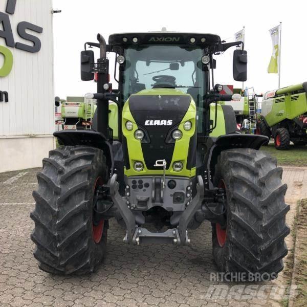 CLAAS AXION 870 الجرارات