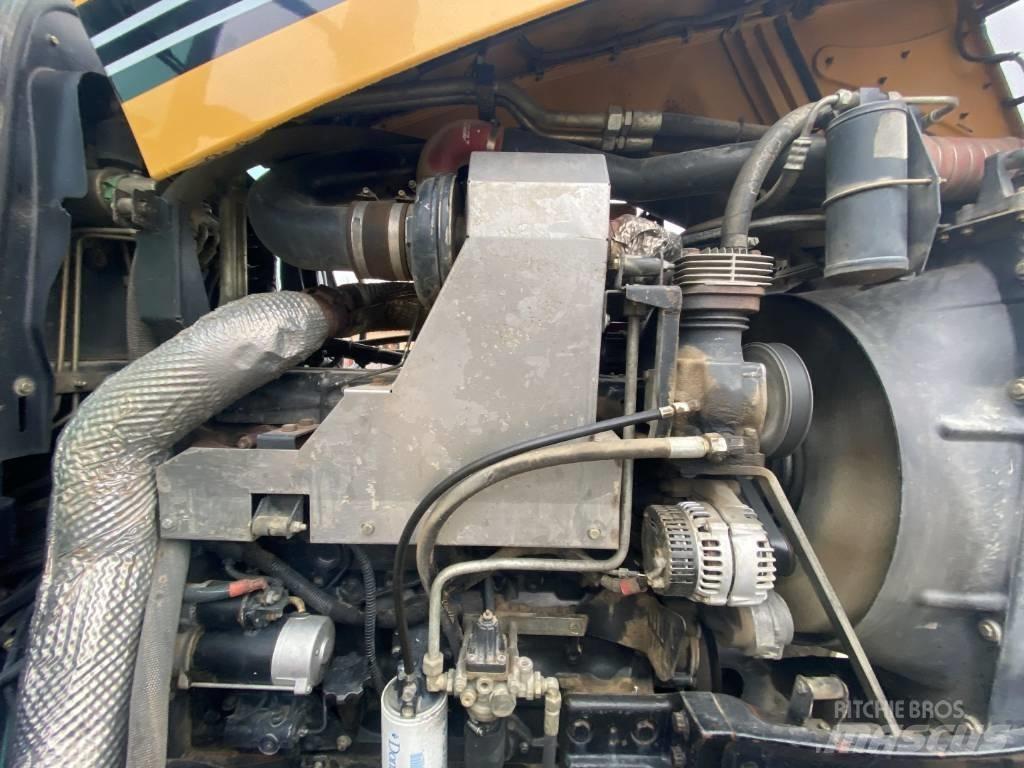 Challenger MT 575 B الجرارات