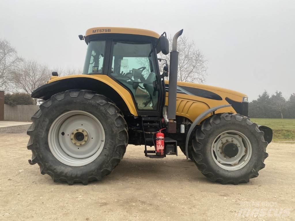 Challenger MT 575 B الجرارات