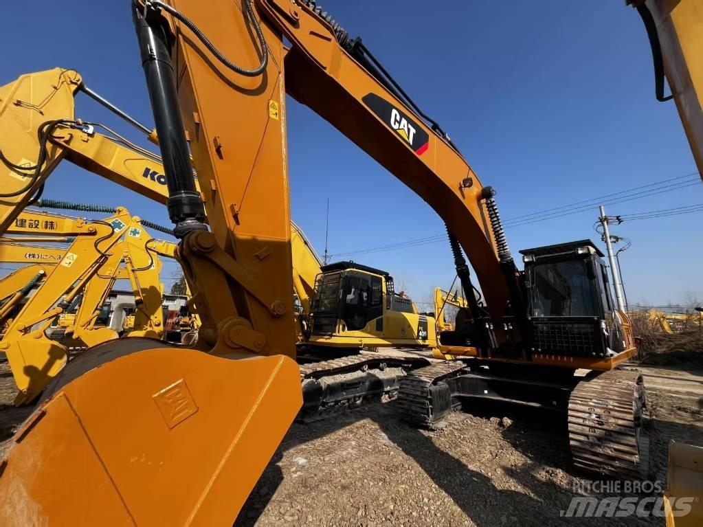 CAT 330 D2 حفارات زحافة