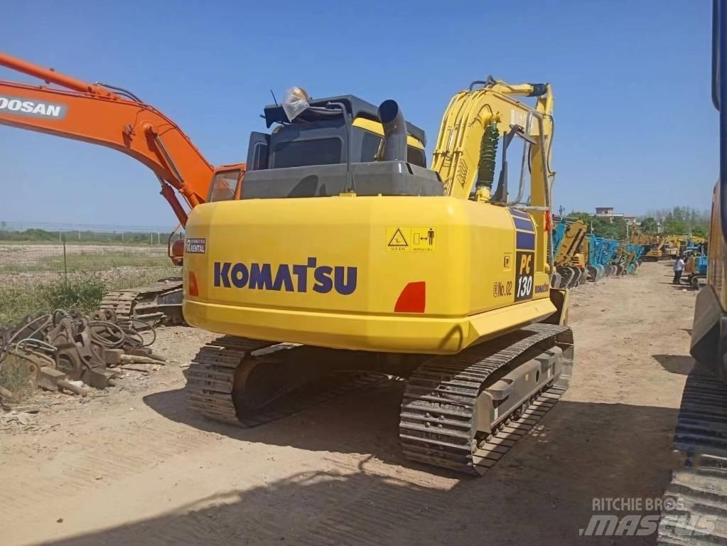 Komatsu PC130-7 حفارات زحافة