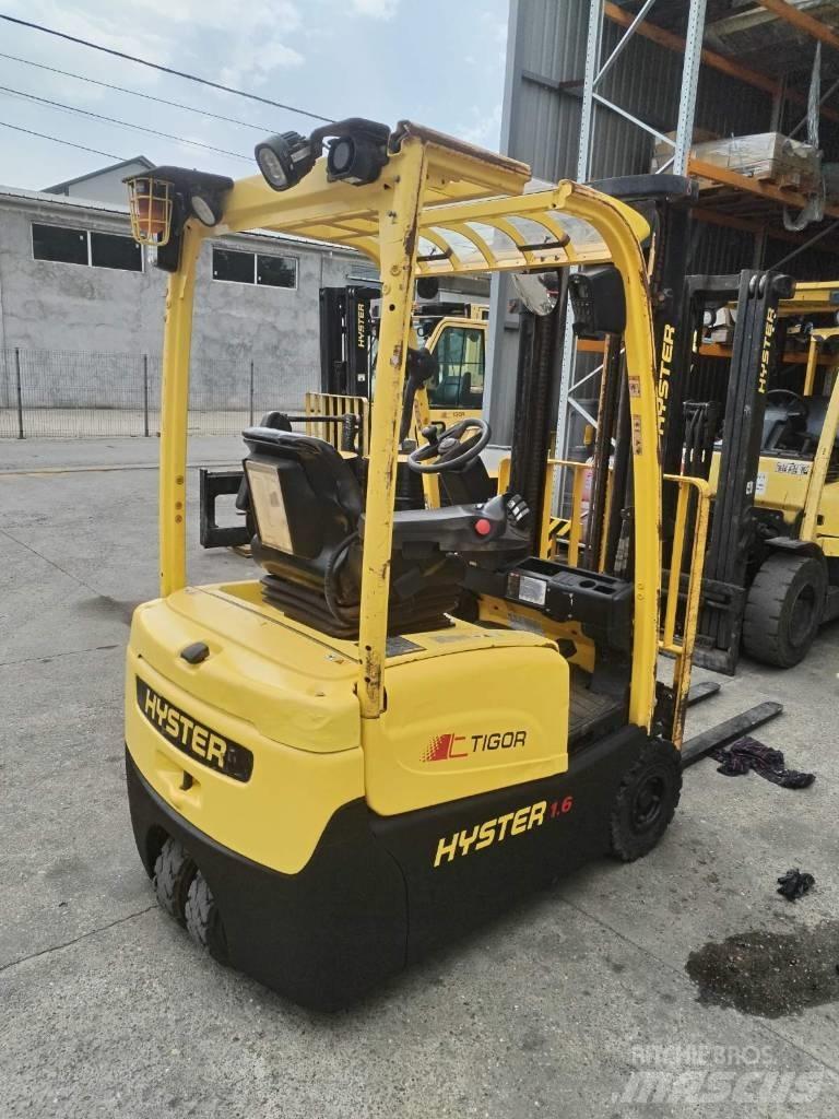 Hyster J 1.6 XNT شاحنات ذات رافعات شوكية تعمل بالكهرباء