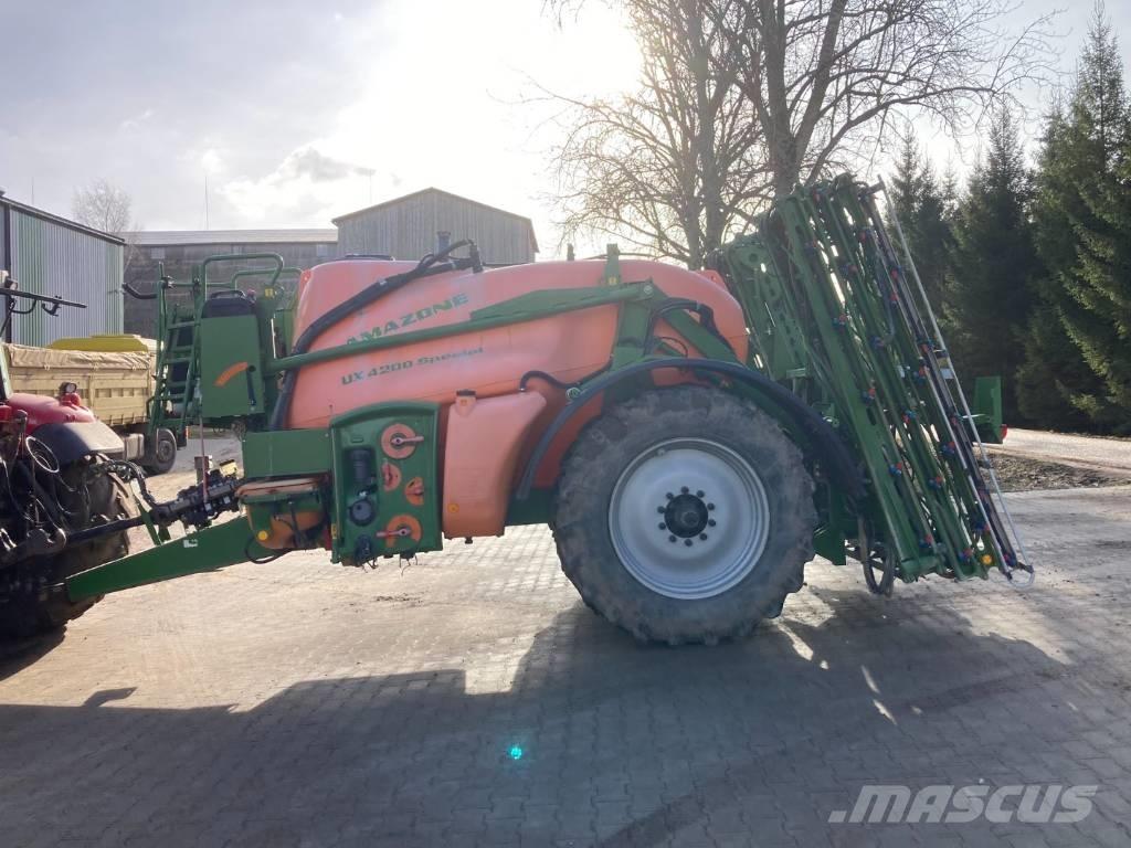 Amazone UX 4200 24 m الرشاشات
