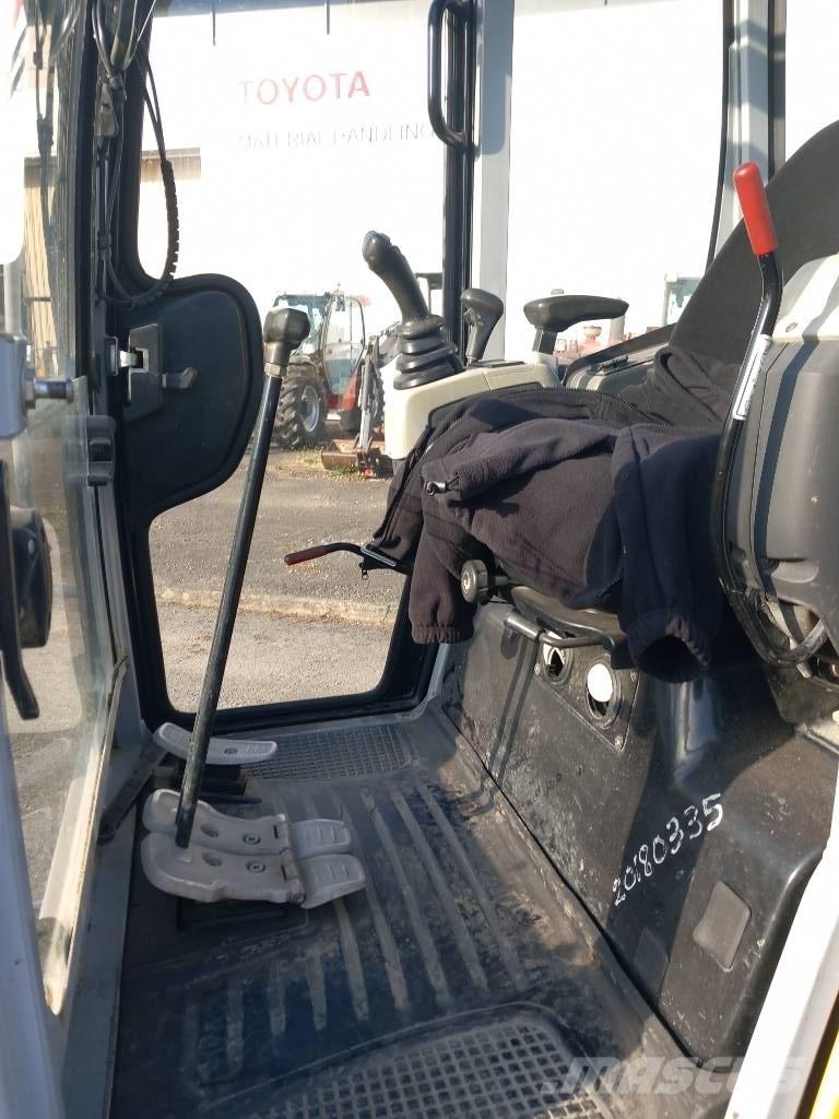 Neuson ET24 حفارات زحافة