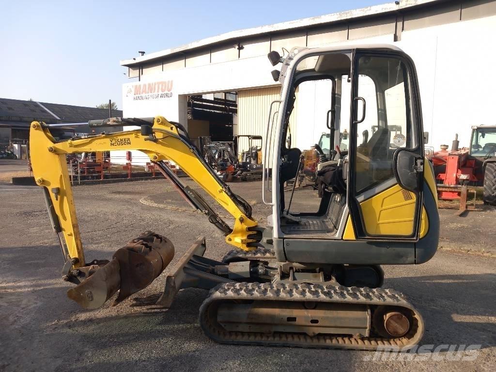 Neuson ET24 حفارات زحافة