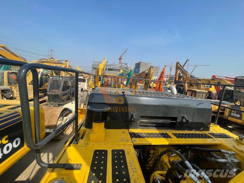 Komatsu PC 450 LC-8 حفارات زحافة