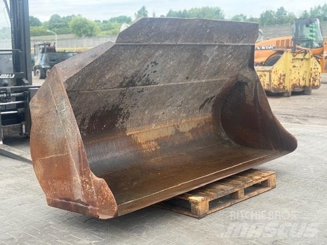 Liebherr L 541 دلاء