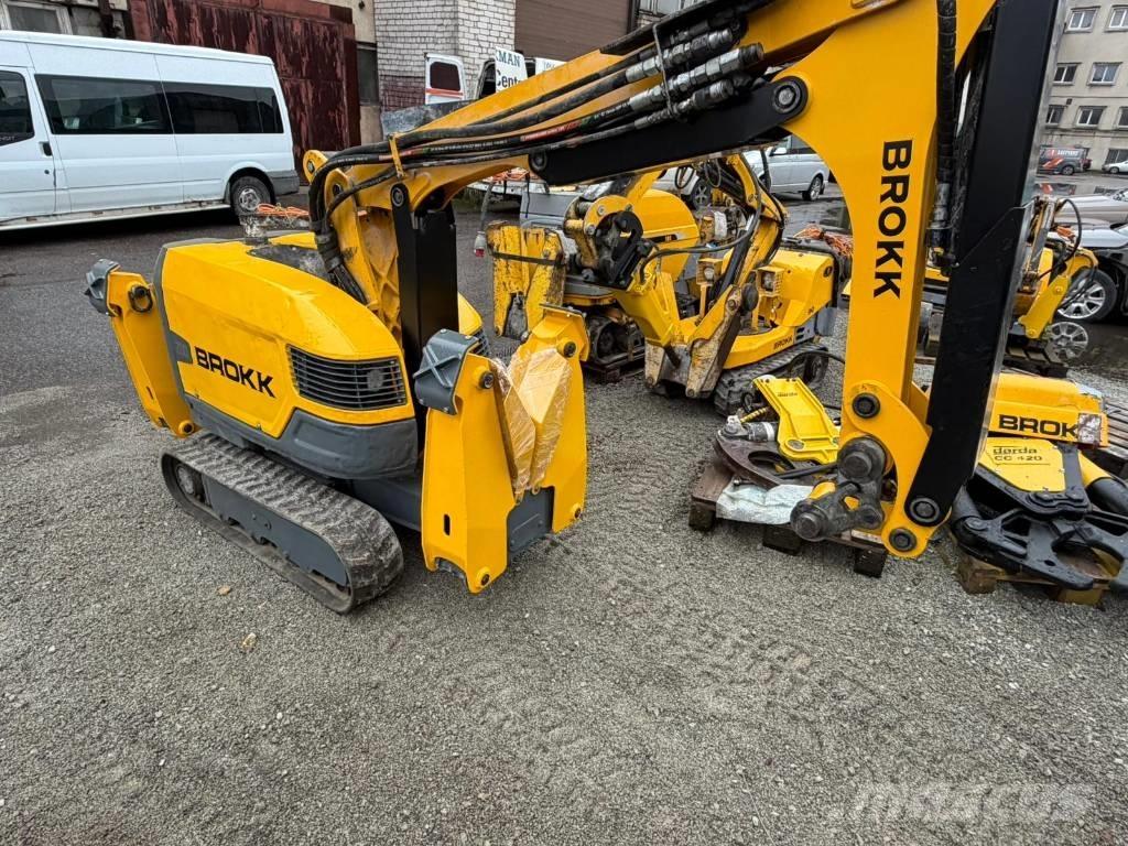 Brokk 200 حفارات هدم