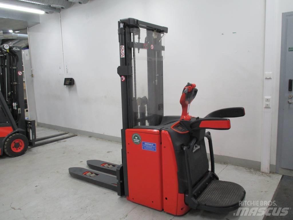 Linde L20AP شاحنات مناولة ذاتية الدفع