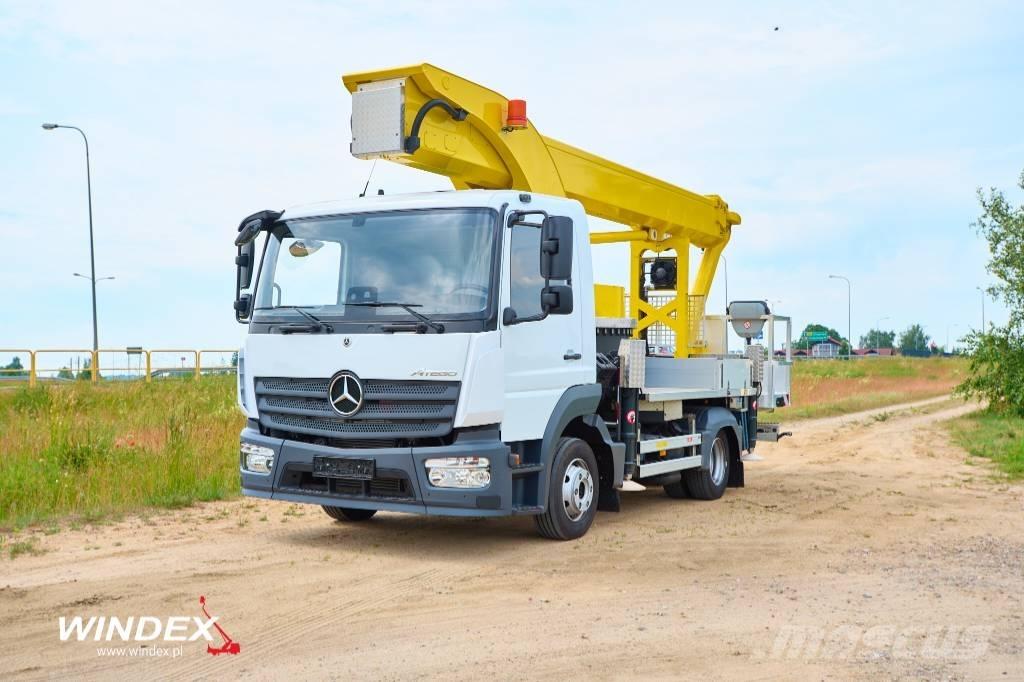 Palfinger P 300 KS المنصات الهوائية المثبتة على شاحنة
