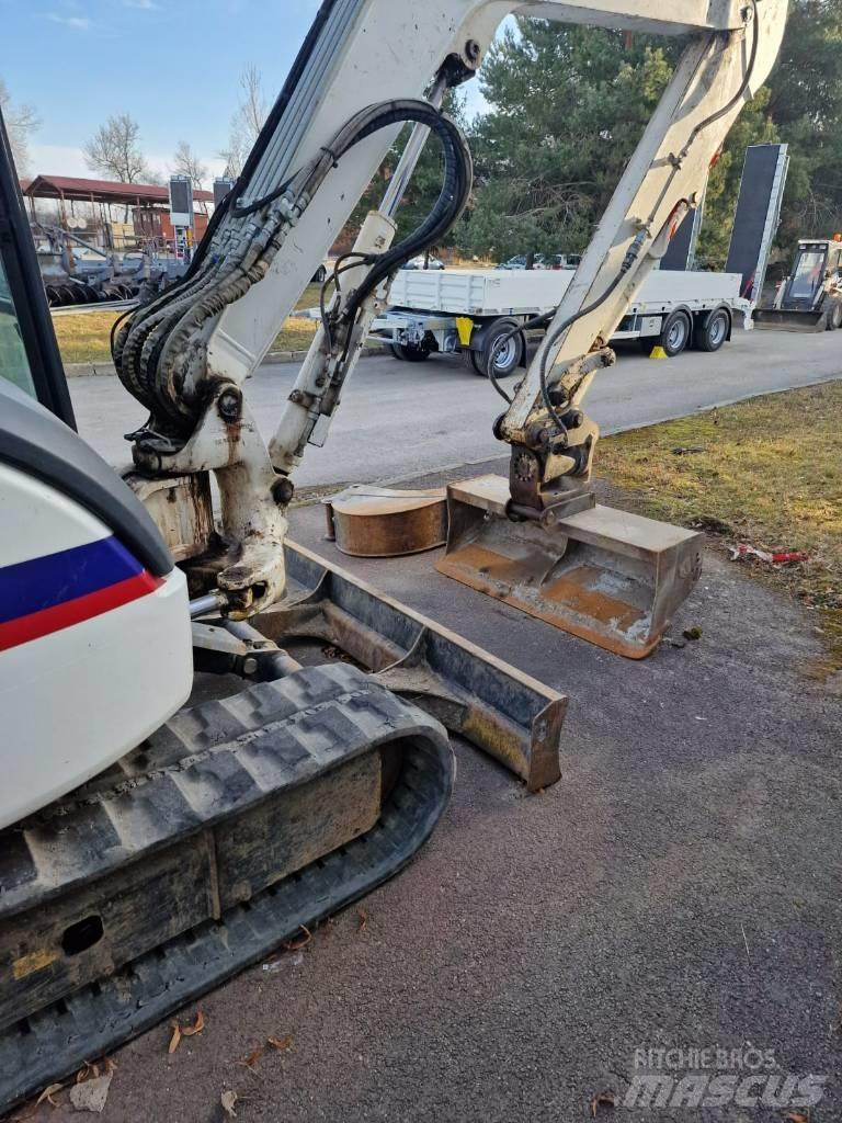 Komatsu PC 55 MR-3 حفارات صغيرة أقل من 7 طن (حفارات صغيرة)