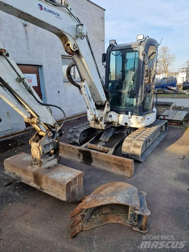 Komatsu PC 55 MR-3 حفارات صغيرة أقل من 7 طن (حفارات صغيرة)