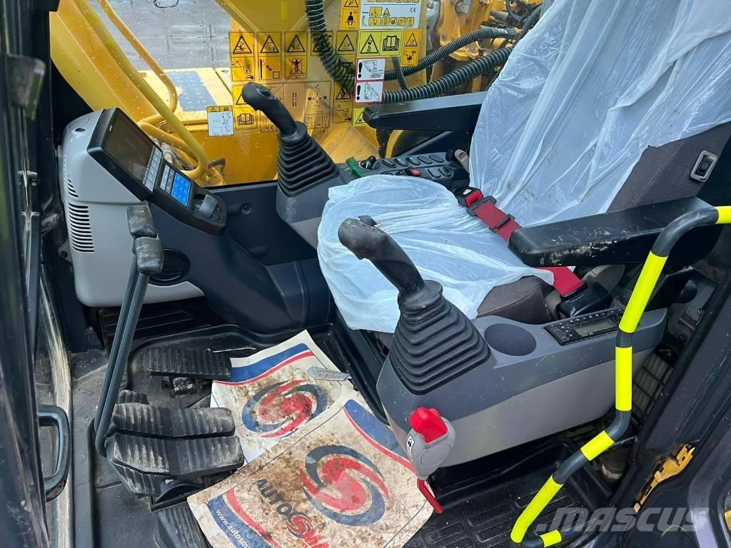 Komatsu PC 210-11 حفارات زحافة