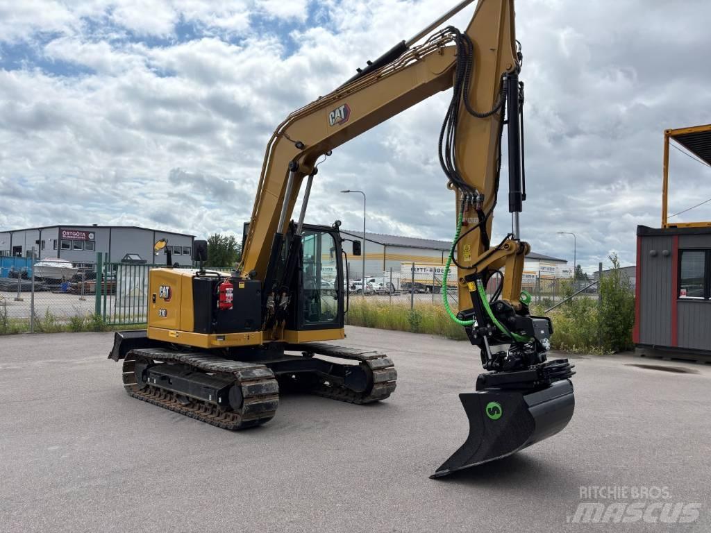 CAT 310 حفارات زحافة