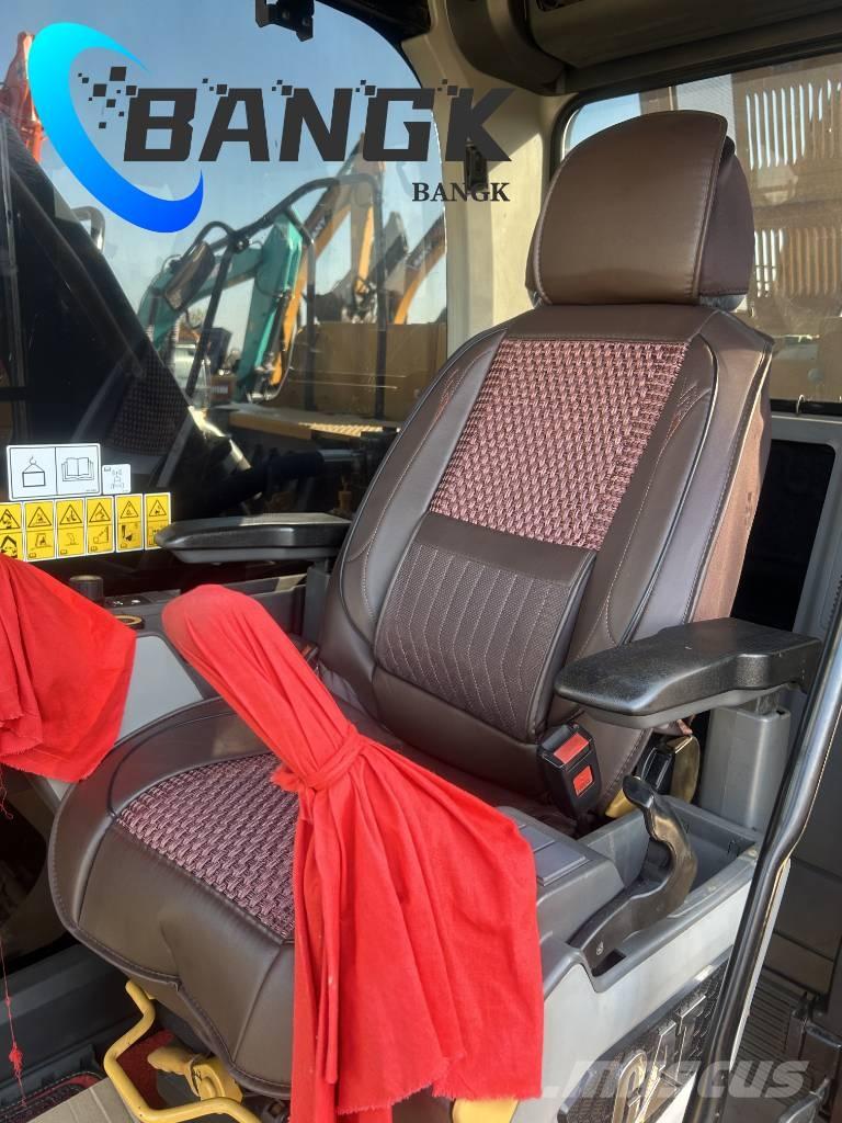 CAT 330 حفارات زحافة