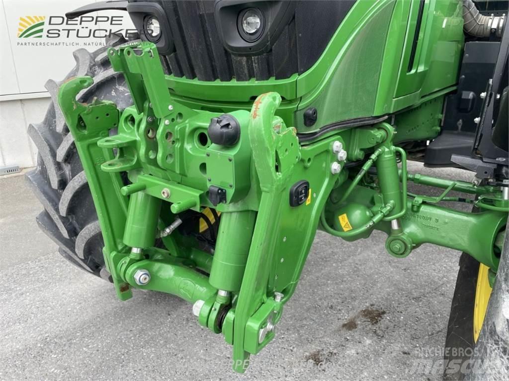 John Deere 6230R الجرارات