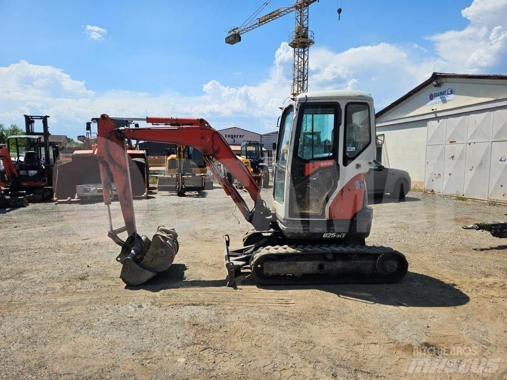 Kubota U 25 حفارات صغيرة أقل من 7 طن (حفارات صغيرة)