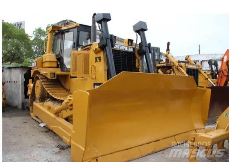 CAT D 7 R LGP بلدوزرات مجنزرة