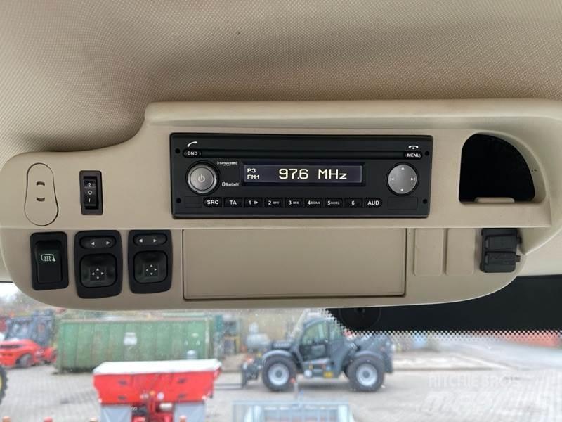 John Deere 6250R الجرارات