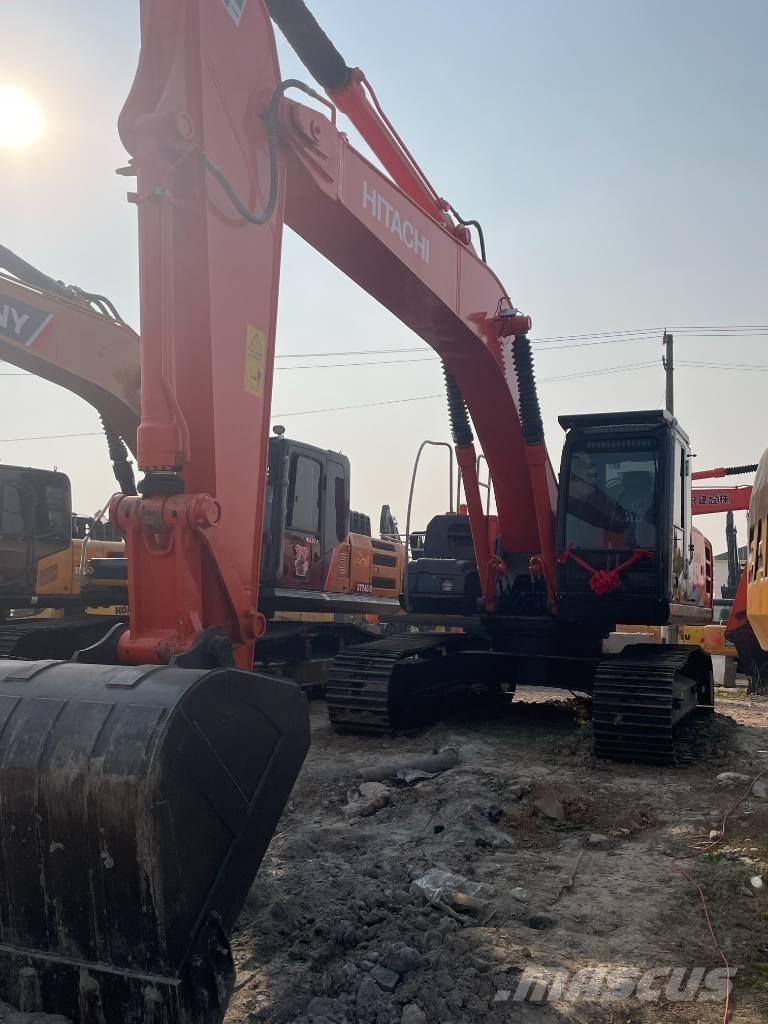 Hitachi ZX 210 حفارات زحافة