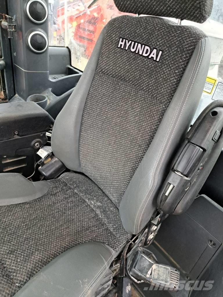 Hyundai HL 960 لوادر بعجل