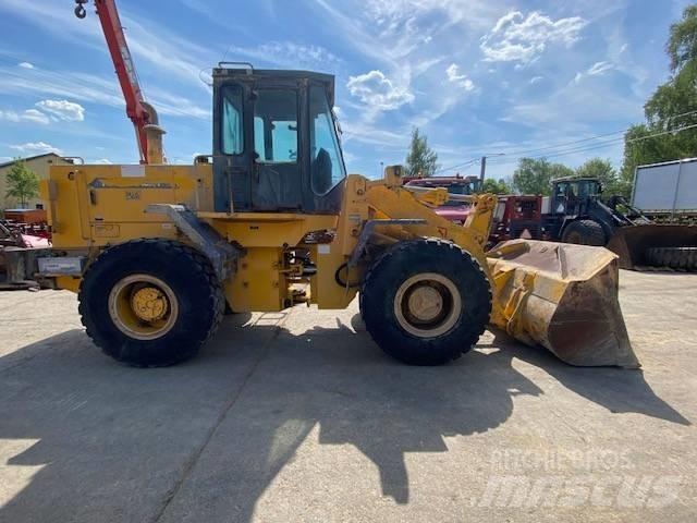 Furukawa 335 لوادر بعجل