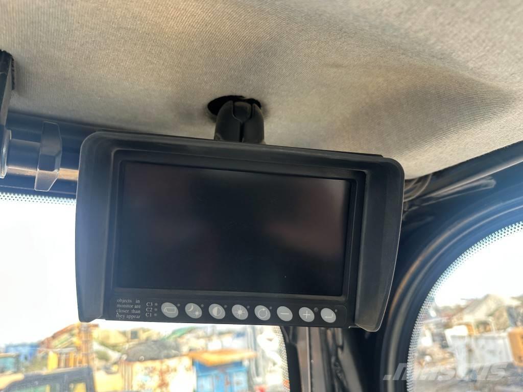 CAT 963K لوادر زحافة