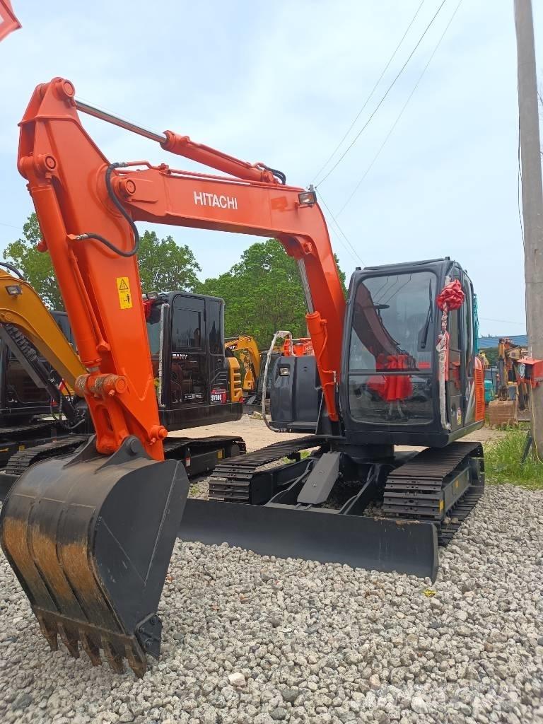 Hitachi ZX 70 حفارات زحافة